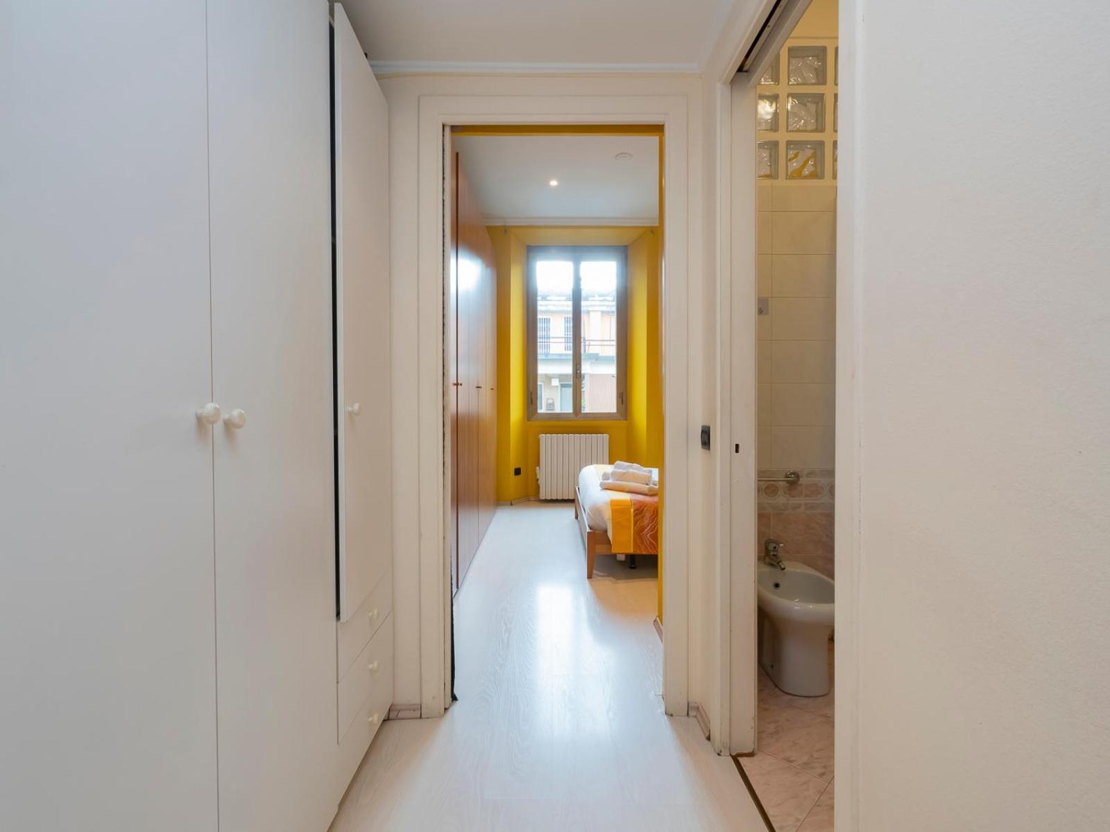 Xenia Apartments - Colorful Apartment In Fiera Area Милано Екстериор снимка